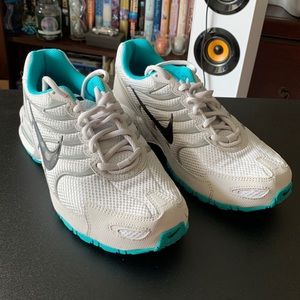 Nike Air Torch 4 Sneakers